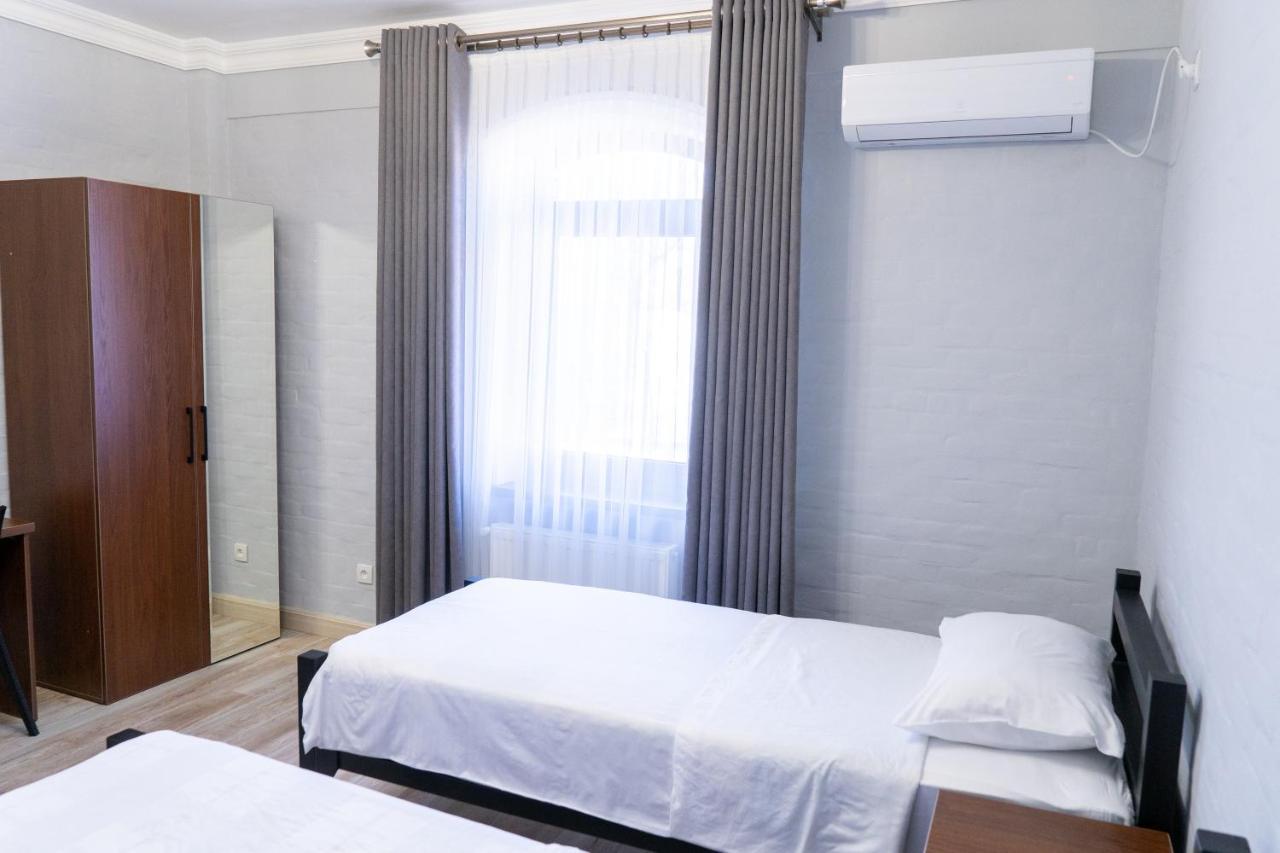 Nest Inn Tasken Kültér fotó
