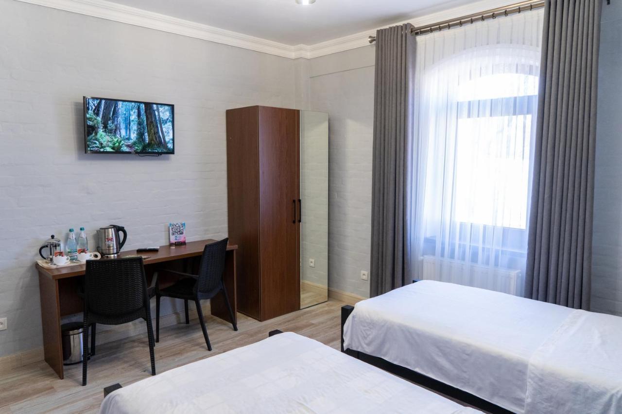 Nest Inn Tasken Kültér fotó